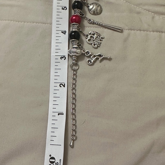 Handmade – NWOT – Sterling silver plated charm bracelet. Red/black beads sporty. - Picture 11 of 16
